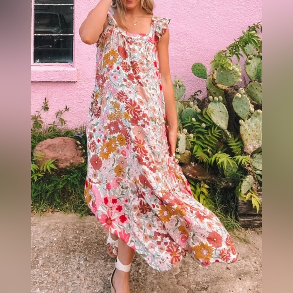 Jodifl Floral Sleeveless Maxi Dress in Red Yellow Flowers Boutique XS